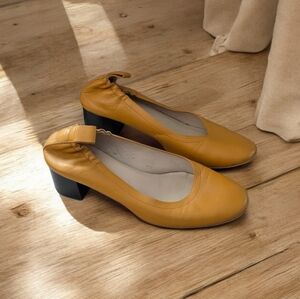 Everlane Italian Leather Day Heel In Mustard Yellow
